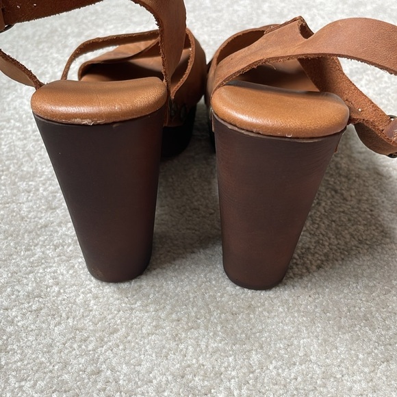 🚁 Italian made clog sandals: - Picture 5 of 7